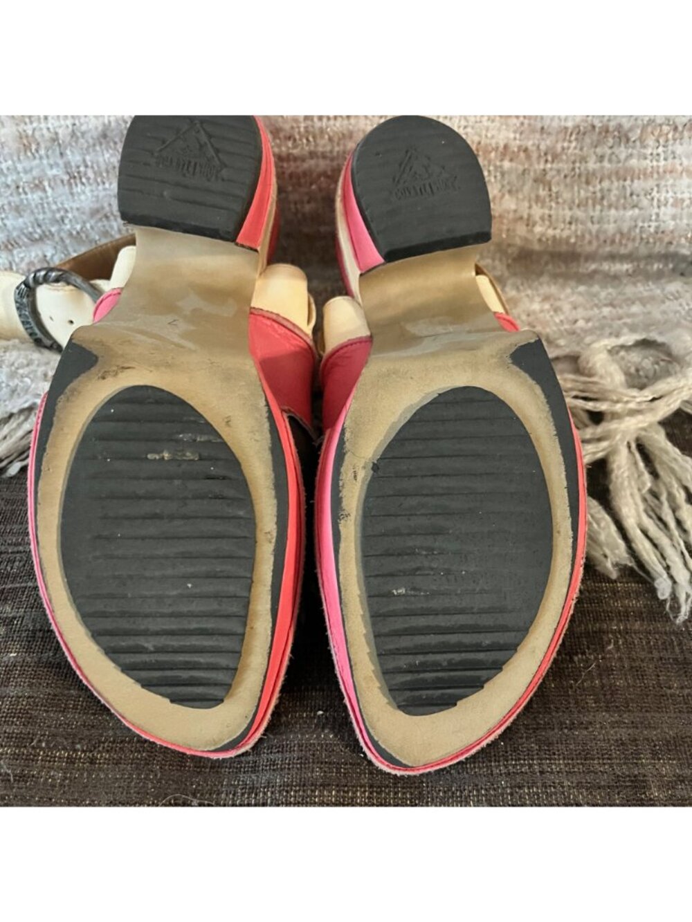 JOHN FLUEVOG Prepare Advisor Platform Slingback Heels in Pink, Ivory and Grey L - Picture 2 of 10